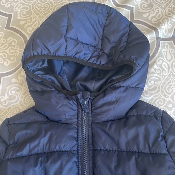 🛝 Toddler Puffer Jacket 🛝 - Picture 2 of 8